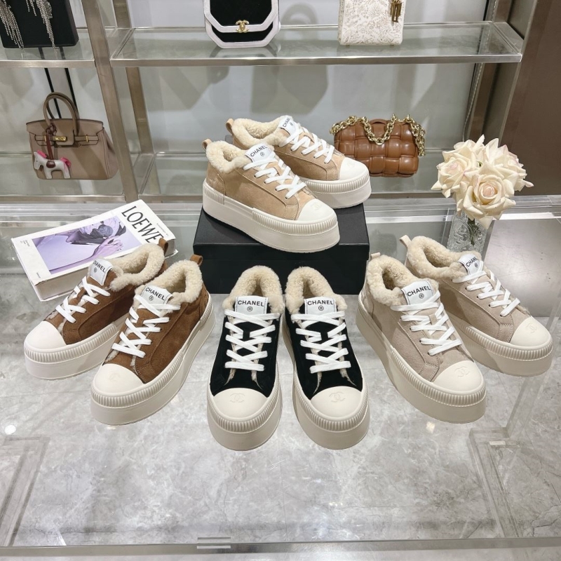 Ch**el sport shoes